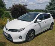 Toyota Auris Toyota Auris 1,8 hybryda 136 kM Samochodem bezawaryjnie przejechaliśmy