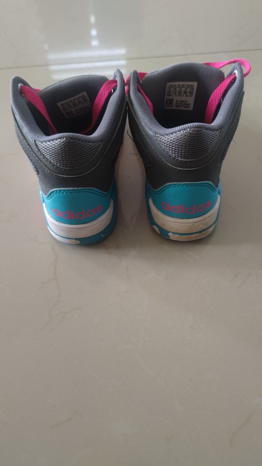 Adidasy za kostkę na jesień