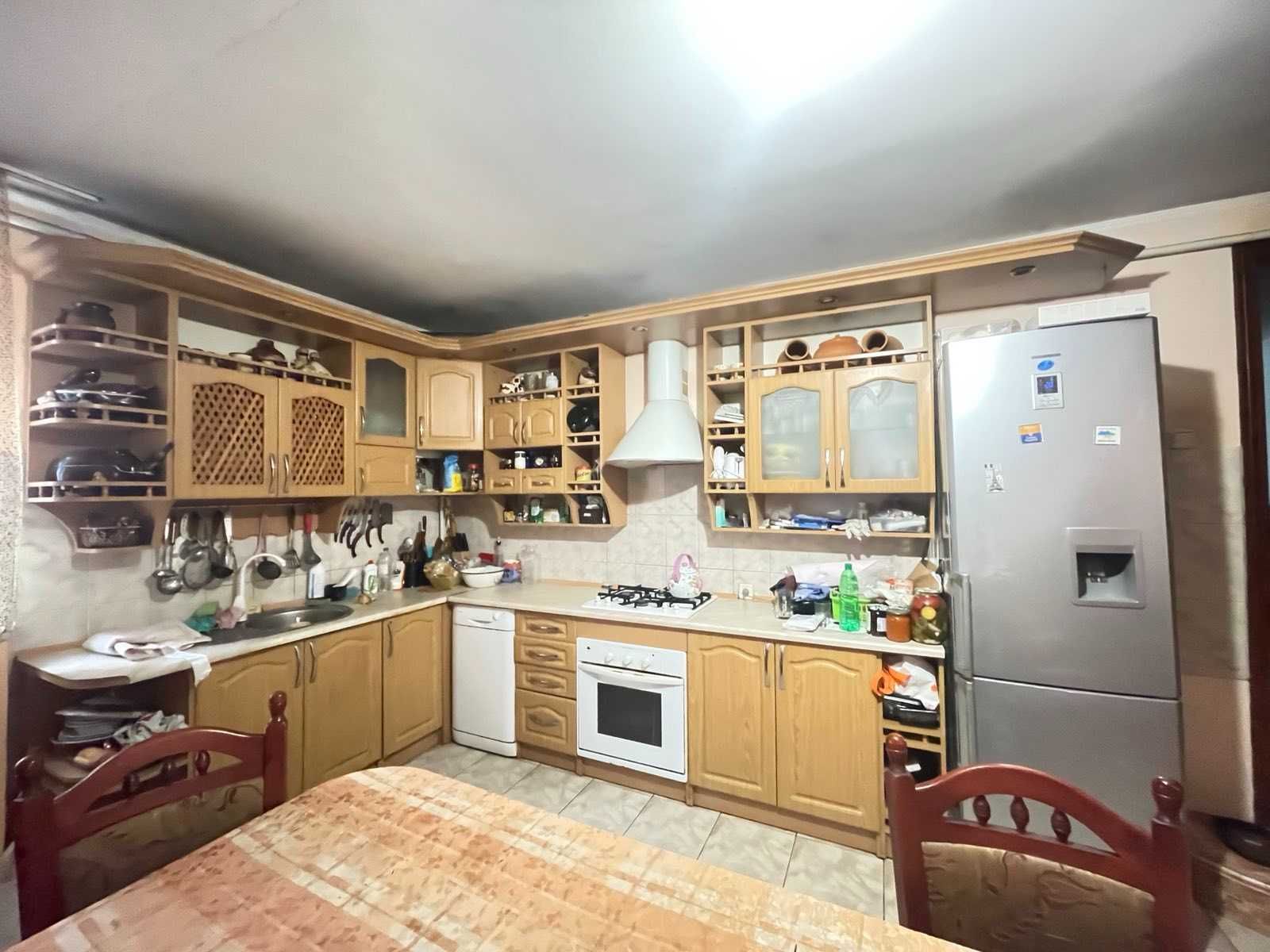 Продаю дом, 2 этажа, Херсонское шоссе -5 Линия.