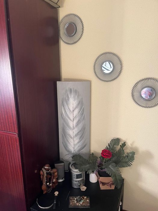 Alugo quarto em Matosinhos com transportes públicos, farmácias e super