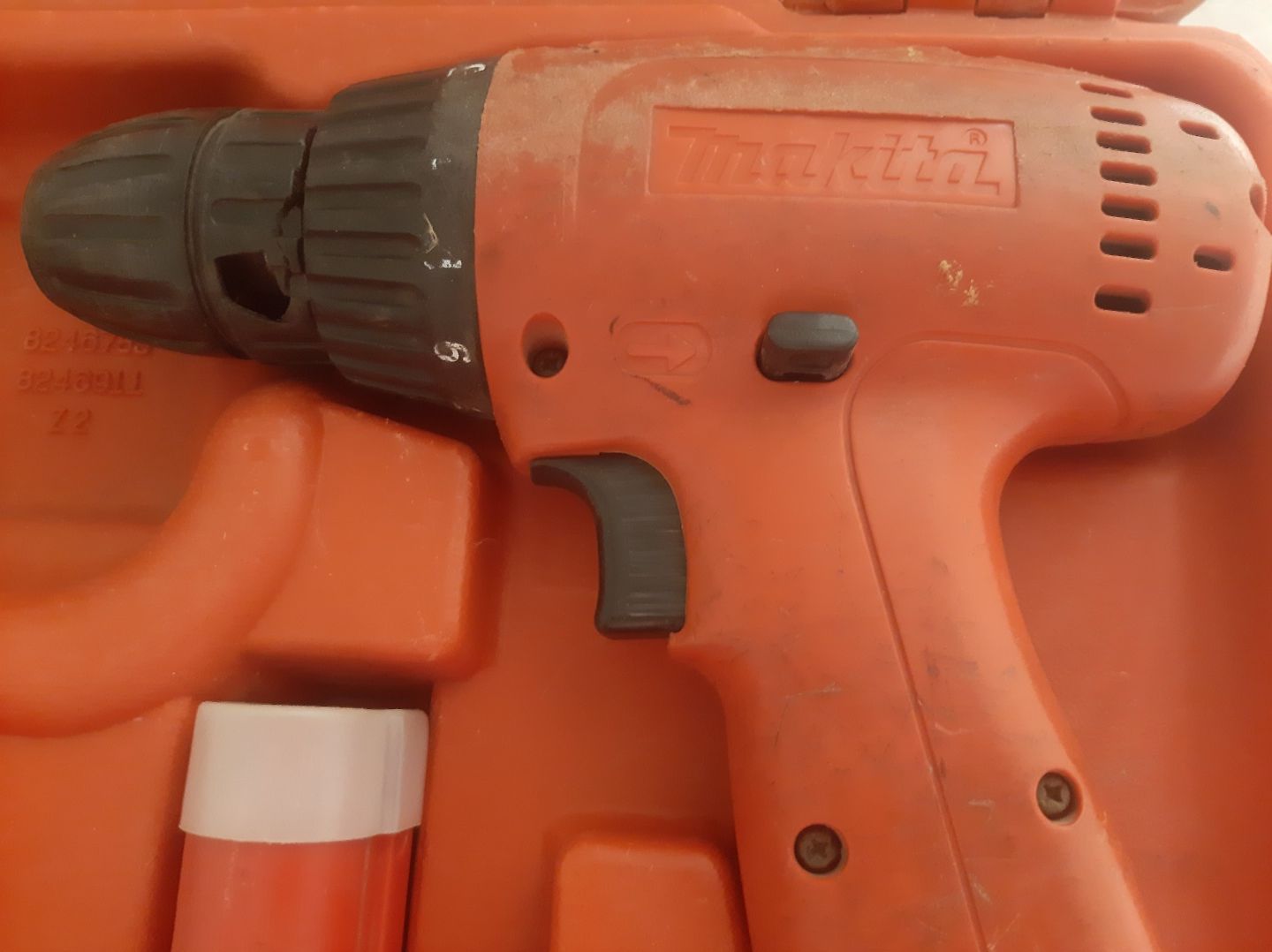 Шуруповерт Makita