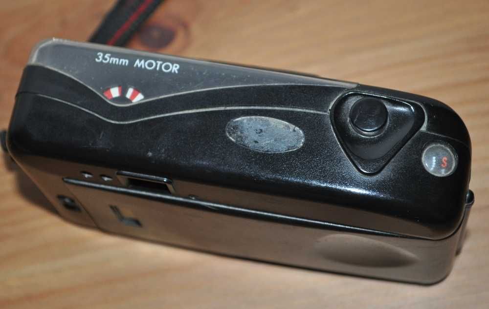 Aparat fotograficzny - analogowy, na kliszę - WIZEN F3.5 Novacam I