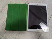 IPad A1475 z etui 32gb
