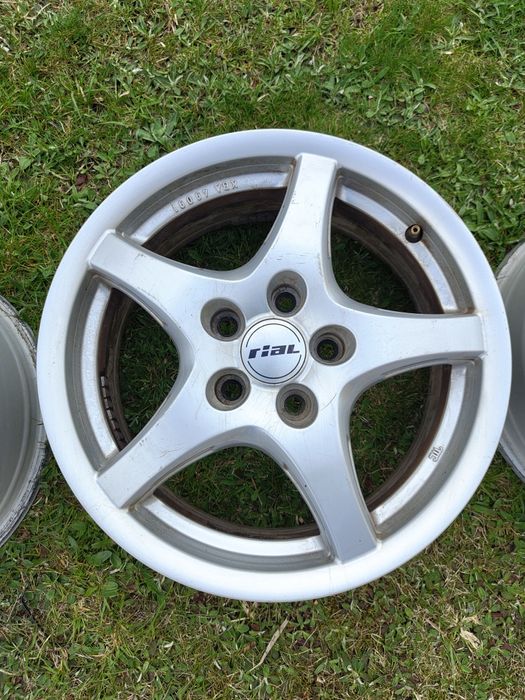 Felgi RIAL R16 5x112 6,5Jx16 H2 ET50 pasują do Ford Volvo peugeot itp