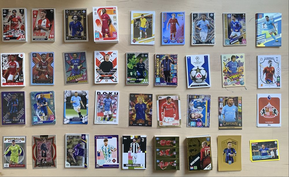 Super lote mais de 500 cartas e cromos