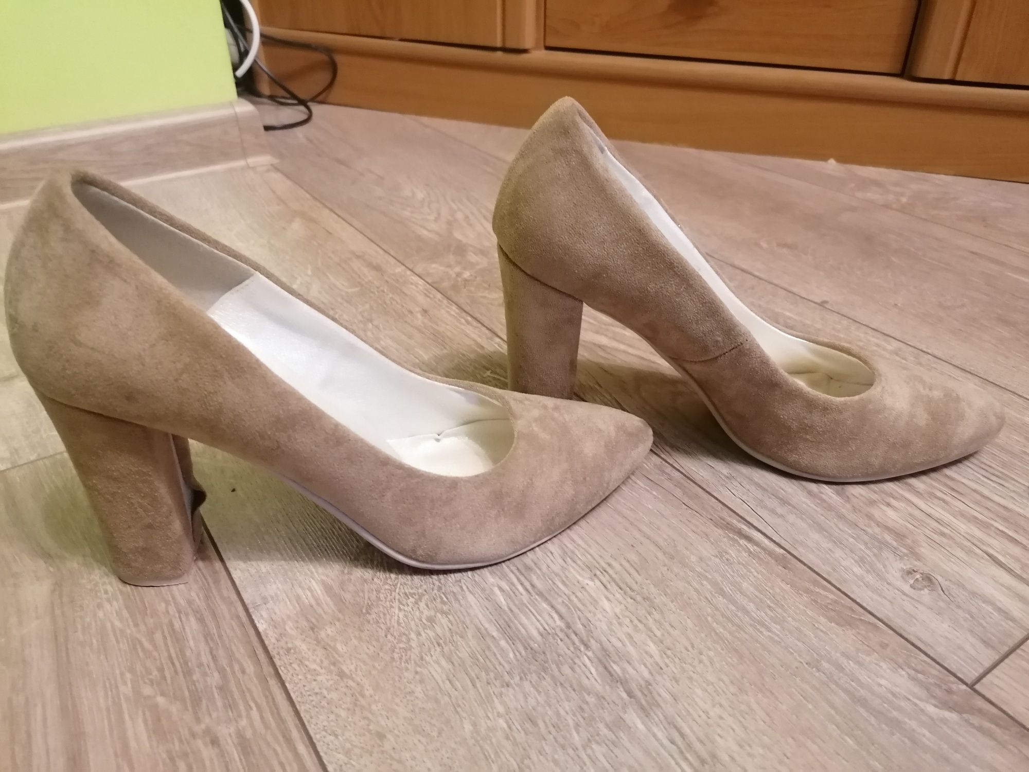 Buty na obcasie, na słupku, karmel, camel, r. 38