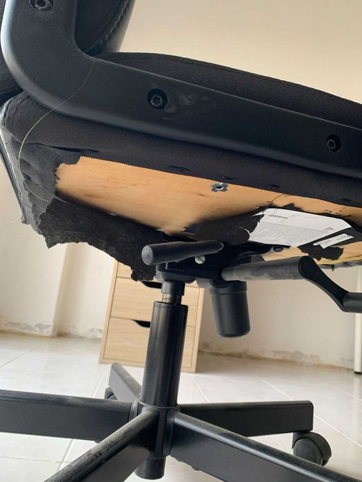 Cadeira giratória para secretária