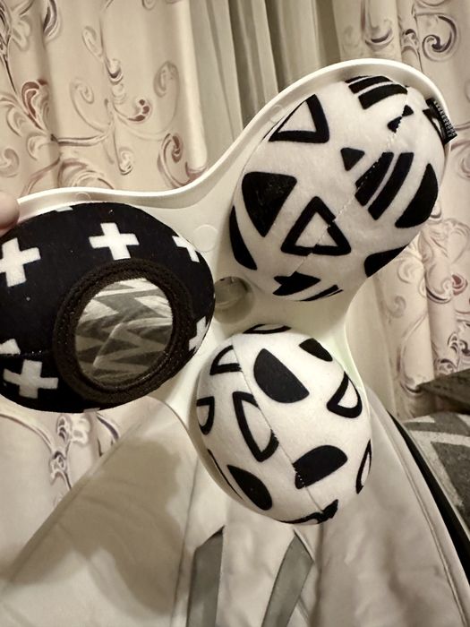 Заколисуючий центр 4Moms MamaRoo 5.0 Gray Classic