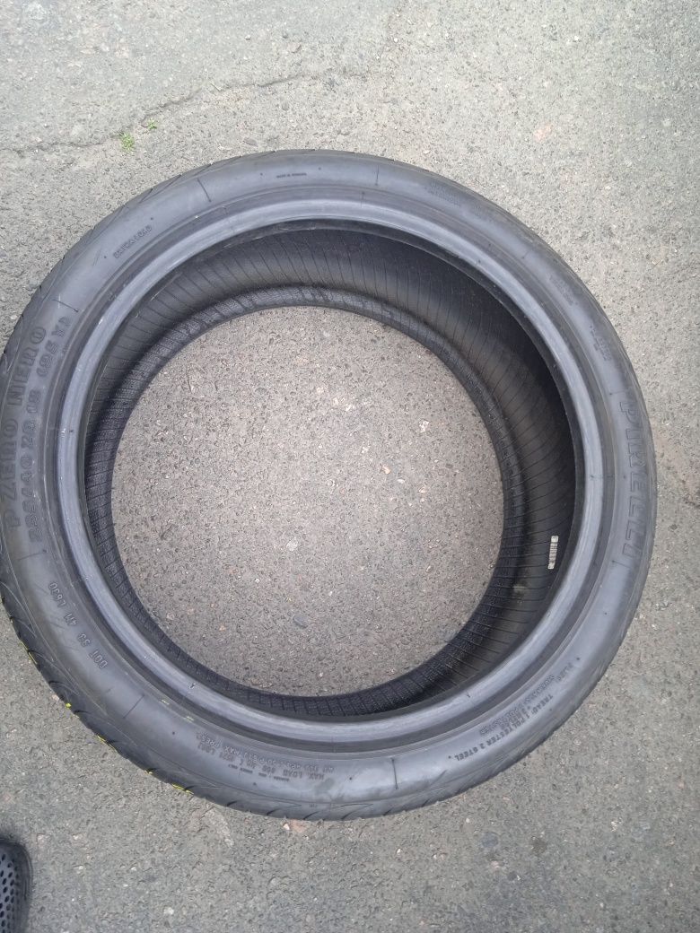 Летняя резина 235.40.18 Pirelli Pzero,6.7-6mm, Romania, 20p.
