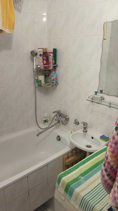 Кімната вул.Любінська-Виговського-Петлюри для дівчини в хор.ст.Вільна.