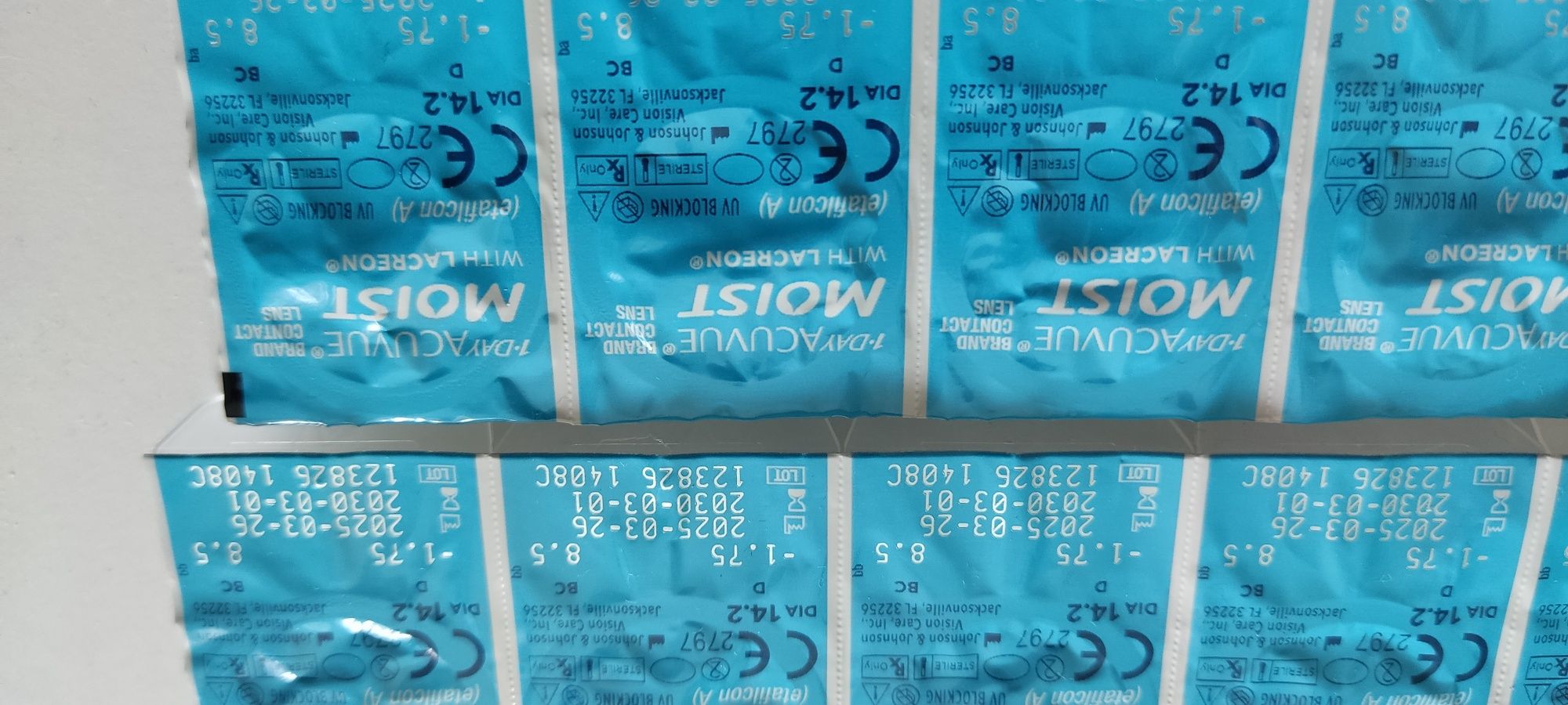 Soczewki jednodniowe Acuvue Moist
