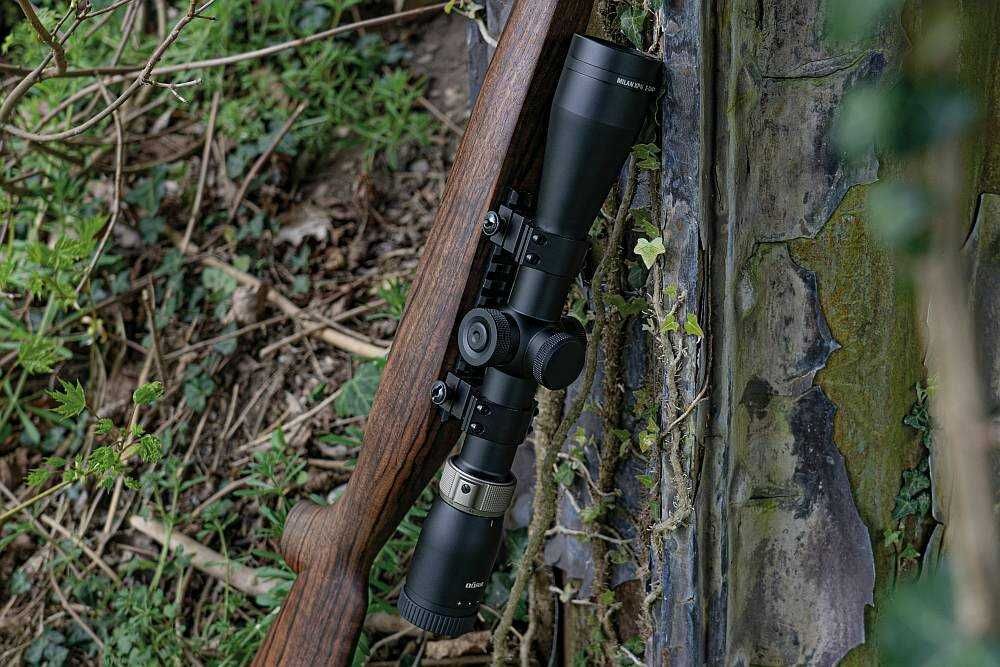 Luneta DORR Milan XP 4i 3-18x56mm 4A Red Dot