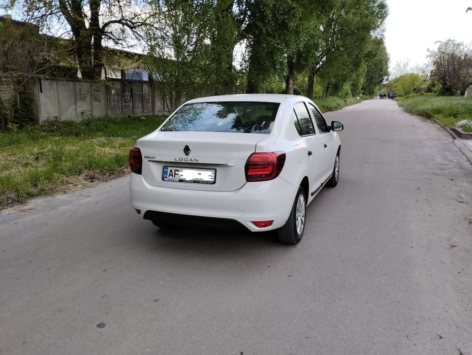 Авто Автомобиль 3600 неделя в аренду под такси.