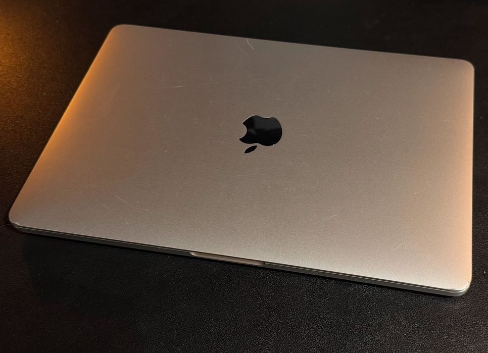 MacBook Pro 13” (A2159, 2019) – bardzo dobry stan