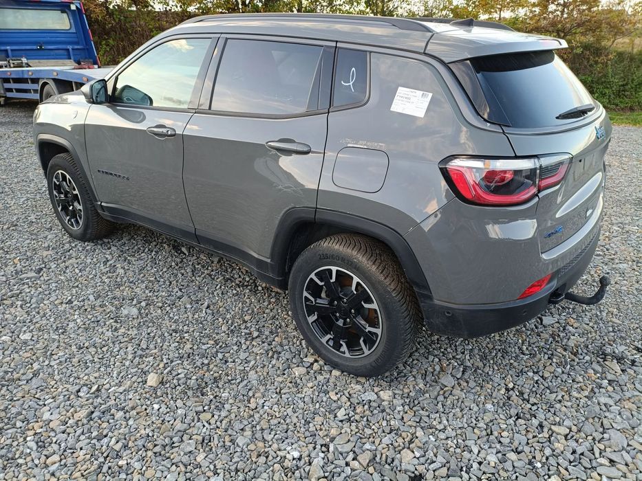 Jeep Compass 4x4 Automat hibrid