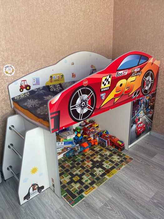 Дитяче ліжечко-горище в розібраному стані б.у.