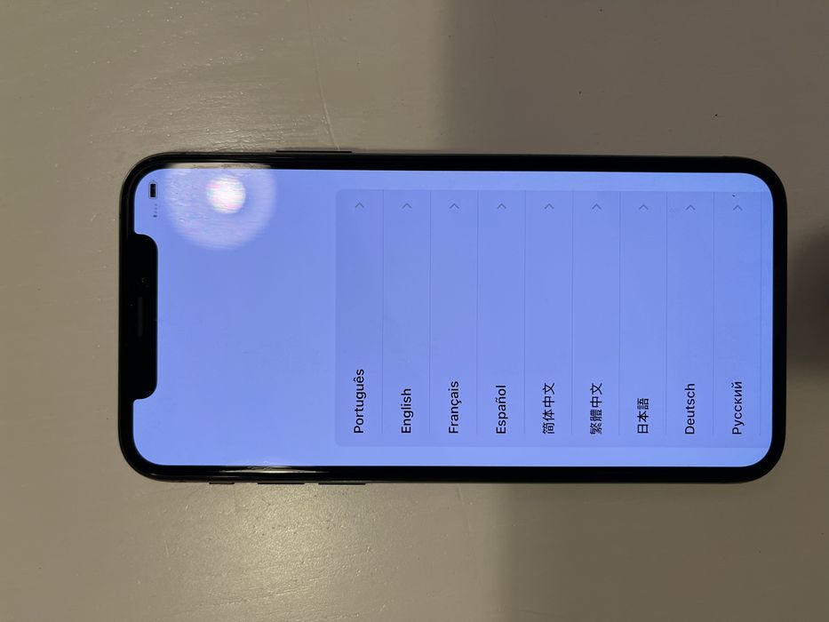 Vendo Iphone x 128G bom estado.