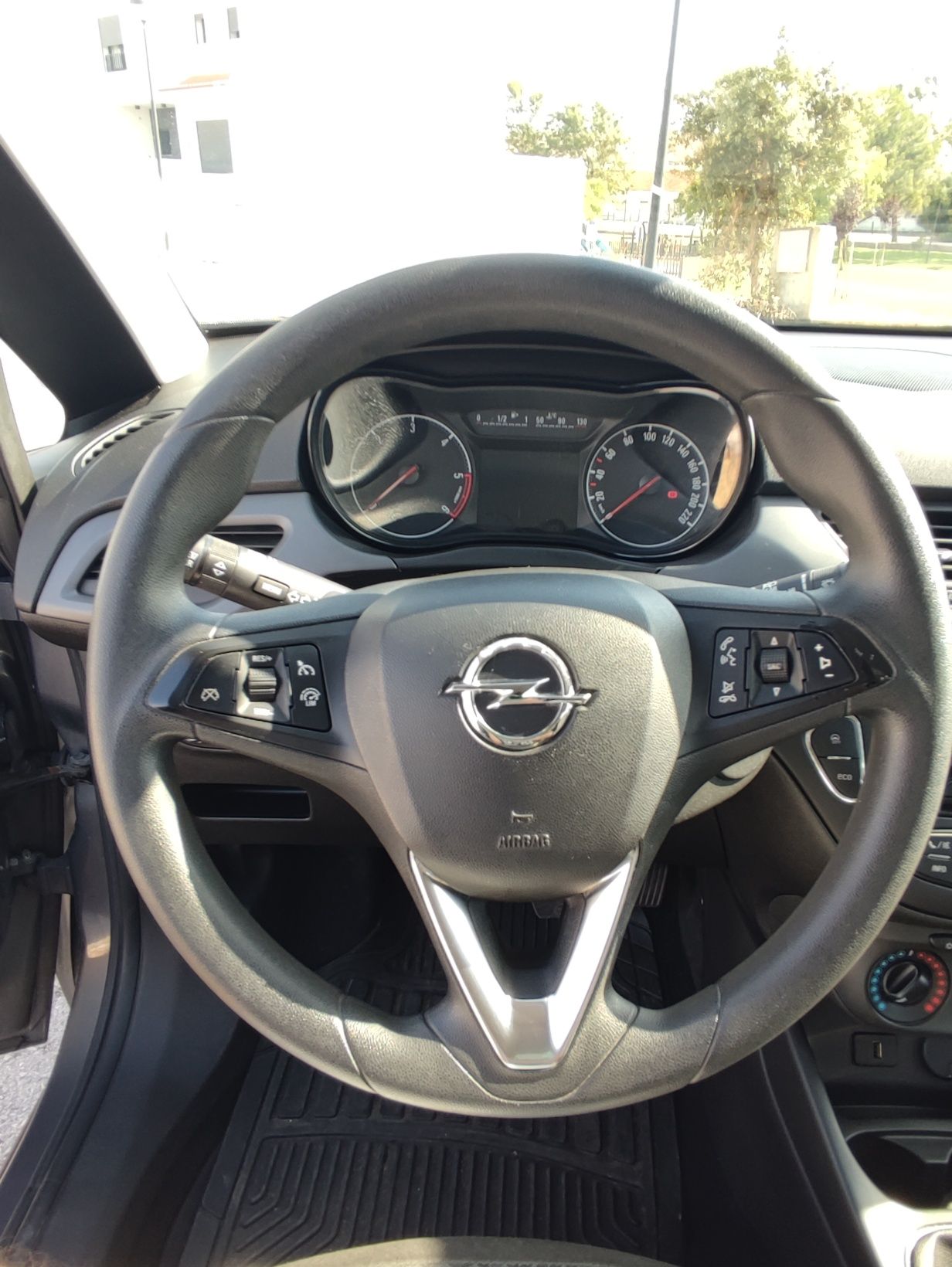 Opel Corsa 1.3 CDTi Enjoy | 2015 - Económico e Fiável