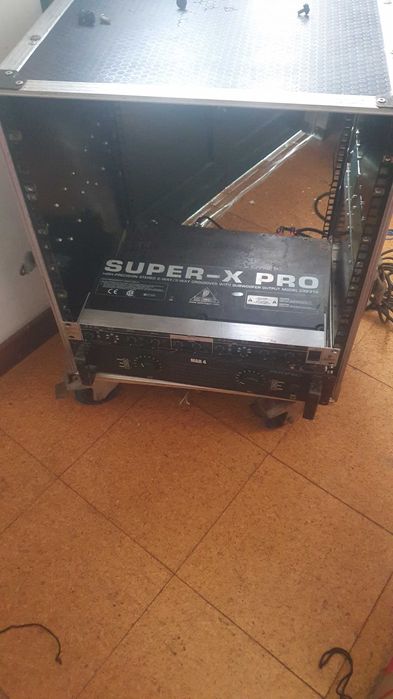 Rack PA  , amplificação etc.   Grande