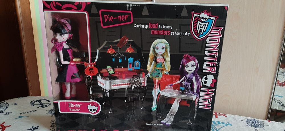 Набір Monster High Die-ner, закусочна Дракулаури, оригінал