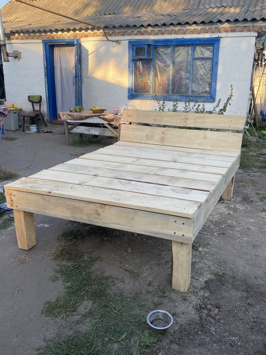 Ліжко дерево ручна робота під ваші розміри довговічне