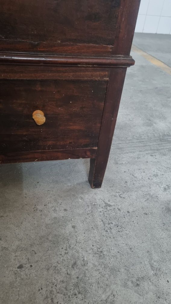 Cómoda antiga para restauro