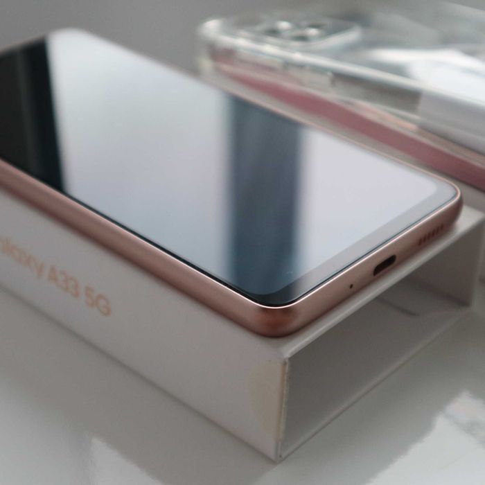 Продам Samsung Galaxy A33 5G, 128 ГБ - персиковый, идеальное состояние