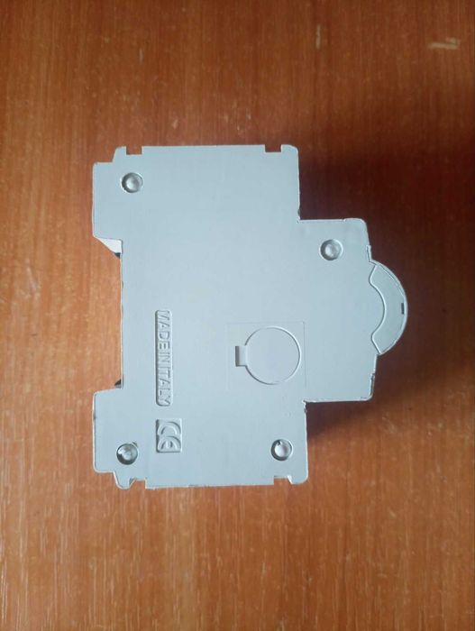 Дифференциальный автоматический выключатель ABB DSH 941R-AC С16 0,03A