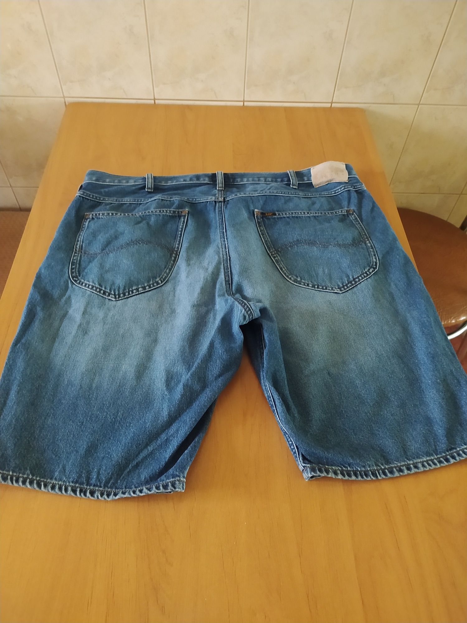 Lee W40  krutkie spodenki
