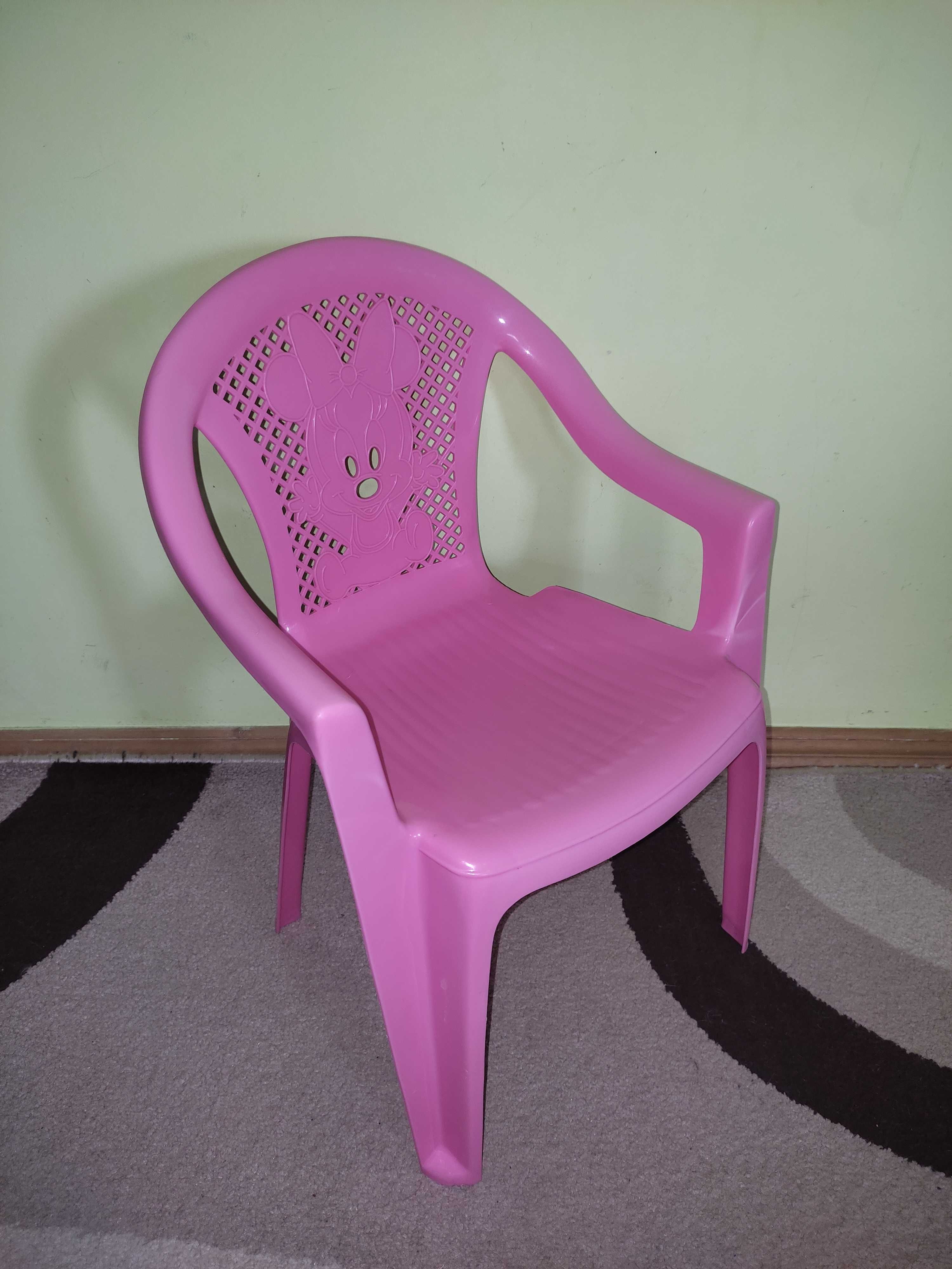 Пластикове дитяче крісло