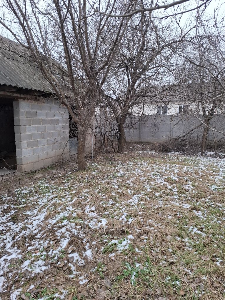 Продаж гарного участка в Айстрі