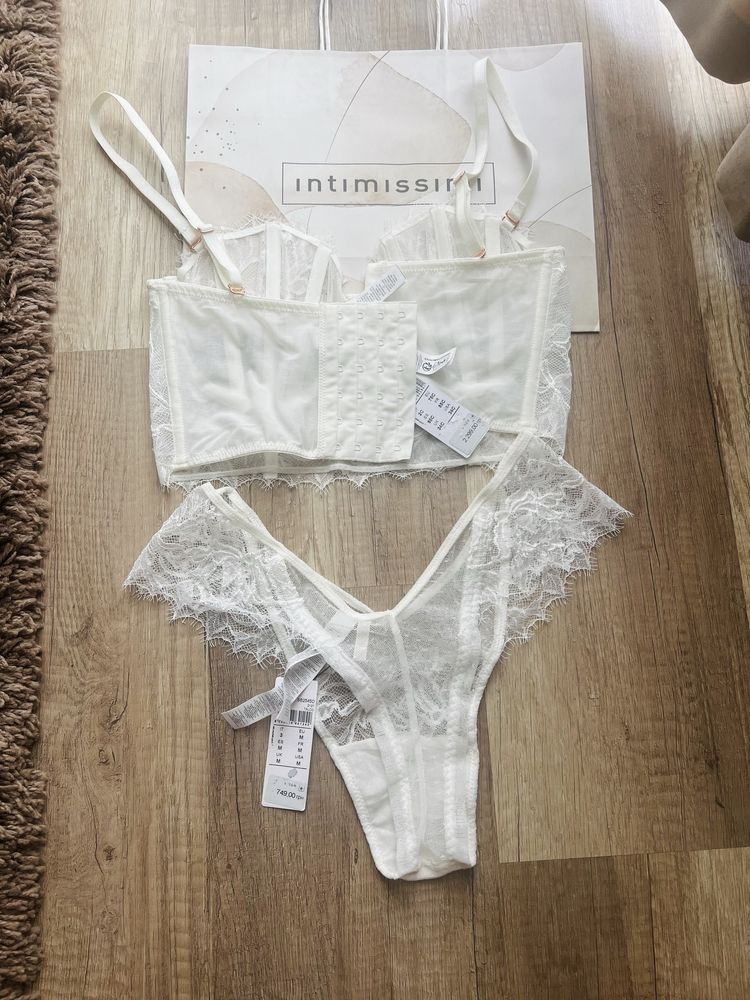 Intimissimi комлект корсет,бюстгальтер  трусики,фірмовий,люкс,брен