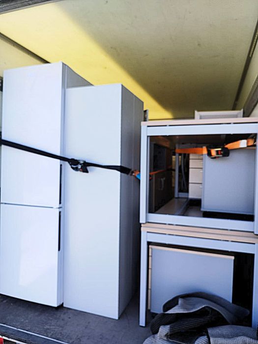 PRZEPROWADZKI TRANSPORT Utylizacja Mebli Wywóz Gruzu Sprzątanie Dzialk