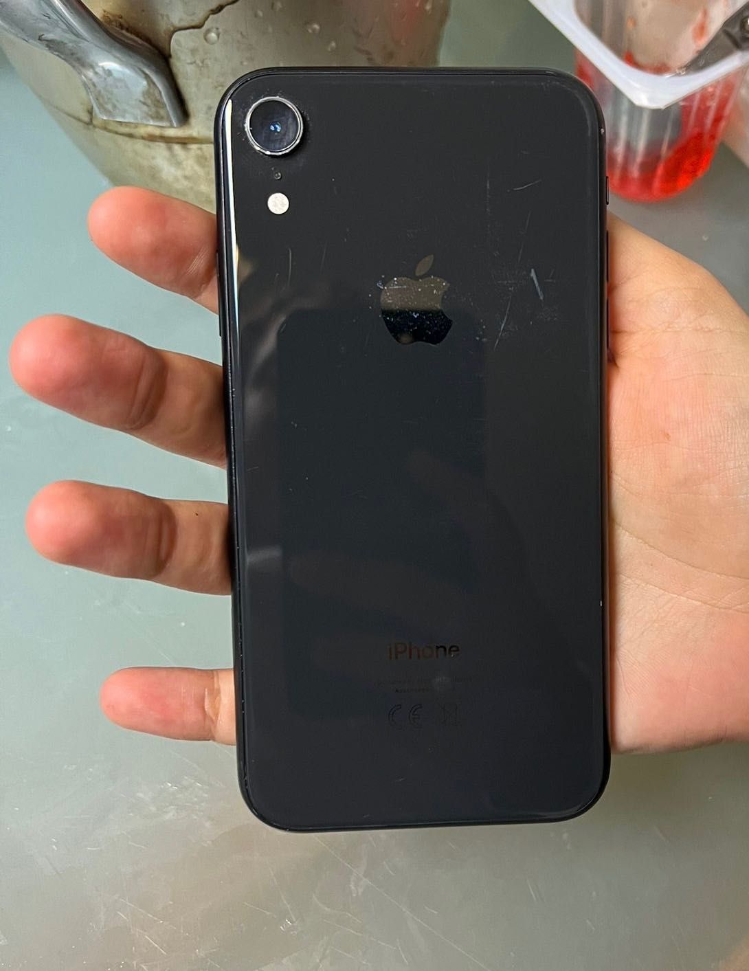 iPhone XR 128GB seminovo (estado novo)