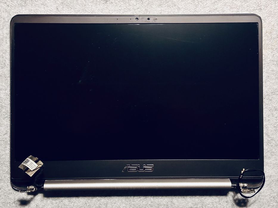 Asus UX410U / UX410UA – klapa górna z zawiasami i matrycą, stan dobry