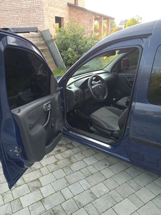 Продам Опель комбо