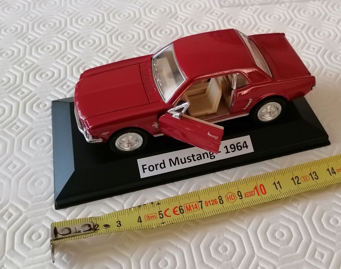 Miniaturas de automóveis