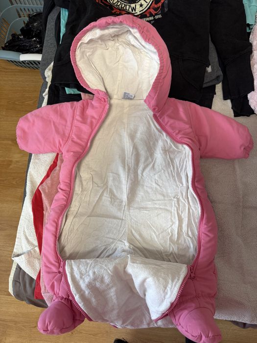 Комбінезони та куртки від народження до 1.5 років , пакетом
