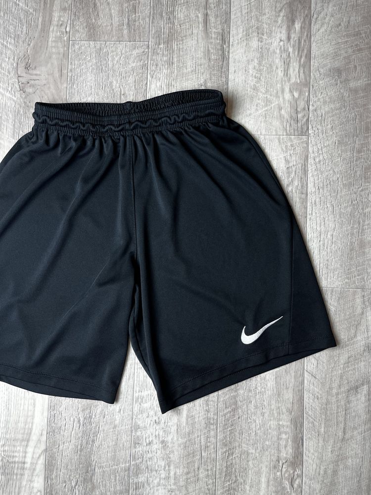 Шорты Nike dri-fit размер М оригинал спортивные чёрные мужские run бег