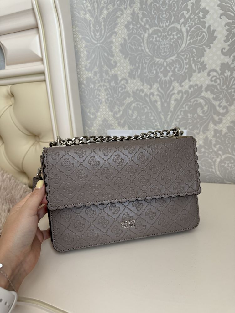 Сумка кросбоді клач guess