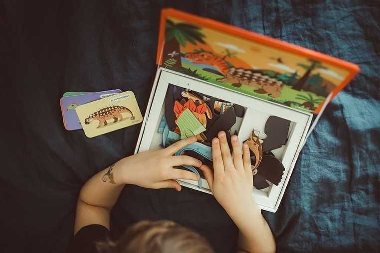 DINOZAURY układanka magnetyczna puzzle Magnetibook Janod