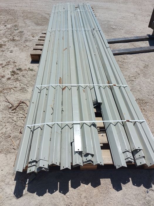 Tubos metálicos galvanizados calha montagem perfis quinados