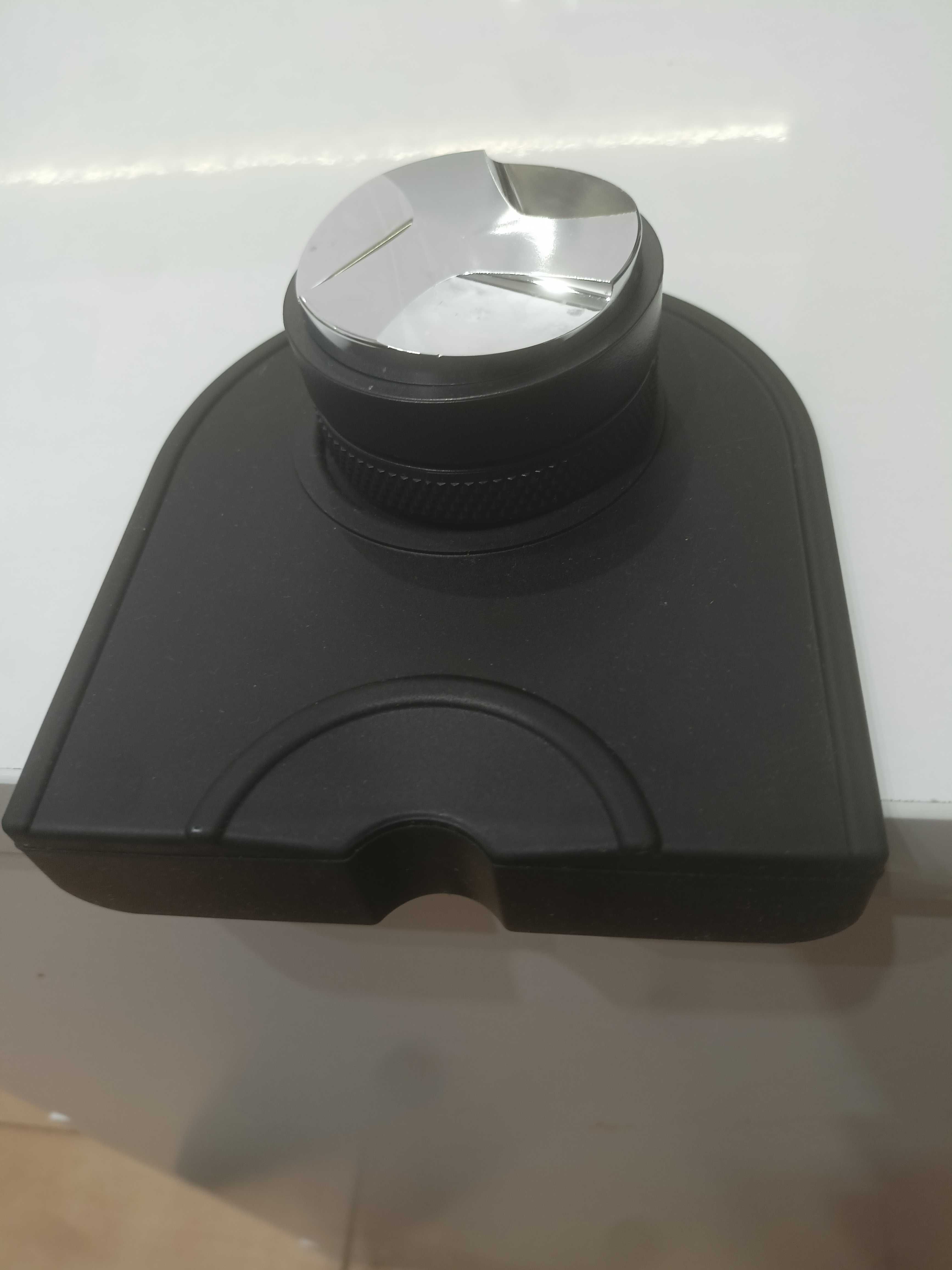 Mata pod tamper  + dystrybutor do kawy 58mm