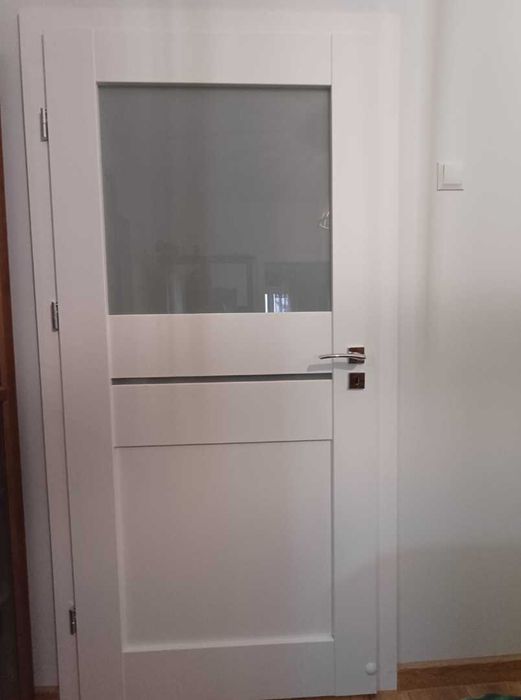 Drzwi Erkado 90 Lawenda z ościeżnicą bezpieczne szkło klejone VSG