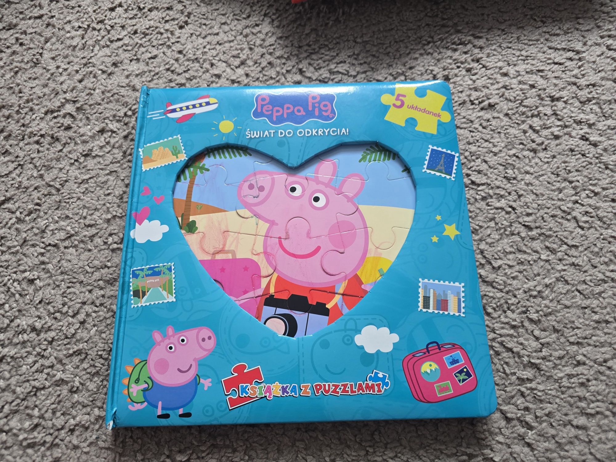 Książka z puzzlami