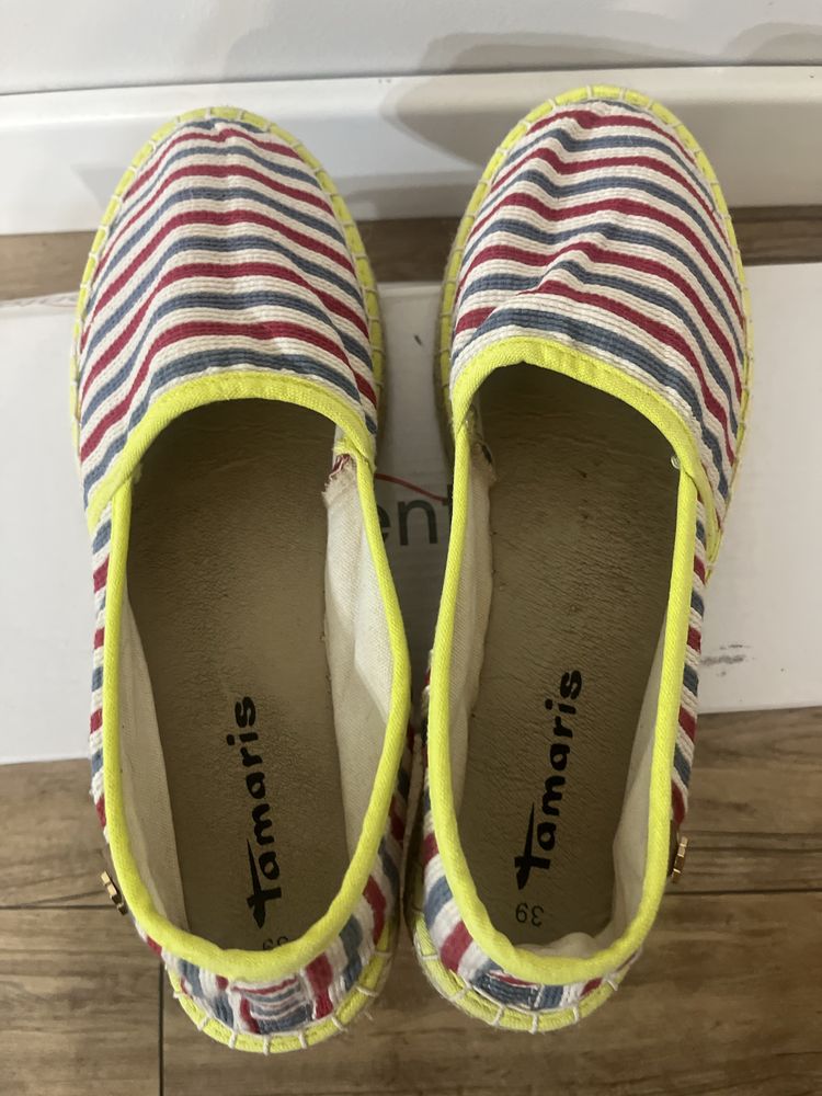 Espadryle w kolorowe paski, Tamaris