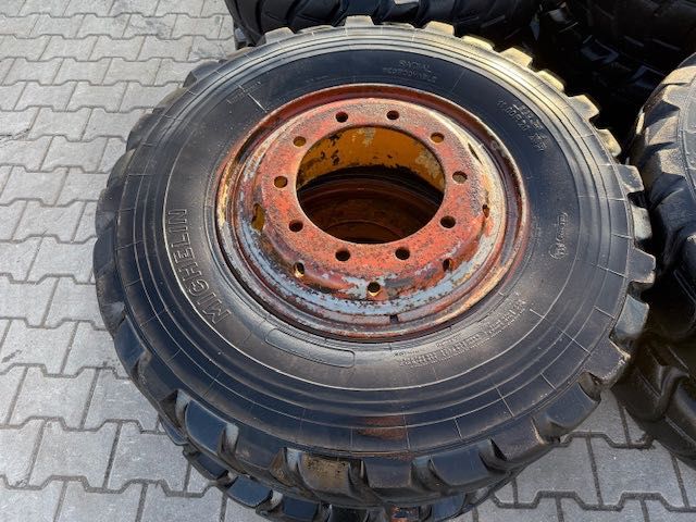 KOŁA do koparki komplet 11.00r20 8szt