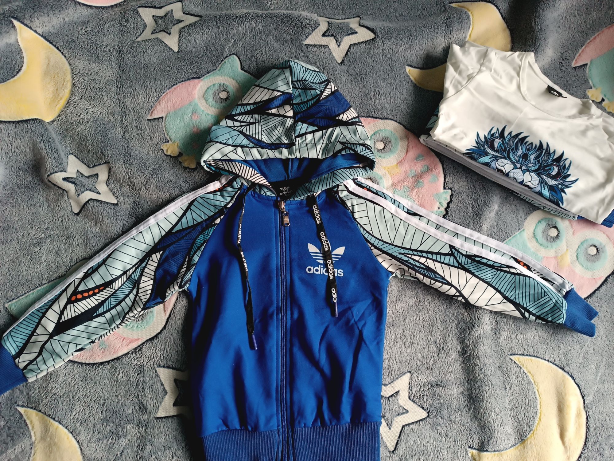 Adidas komplet dresowy Lew 3 części 104/110