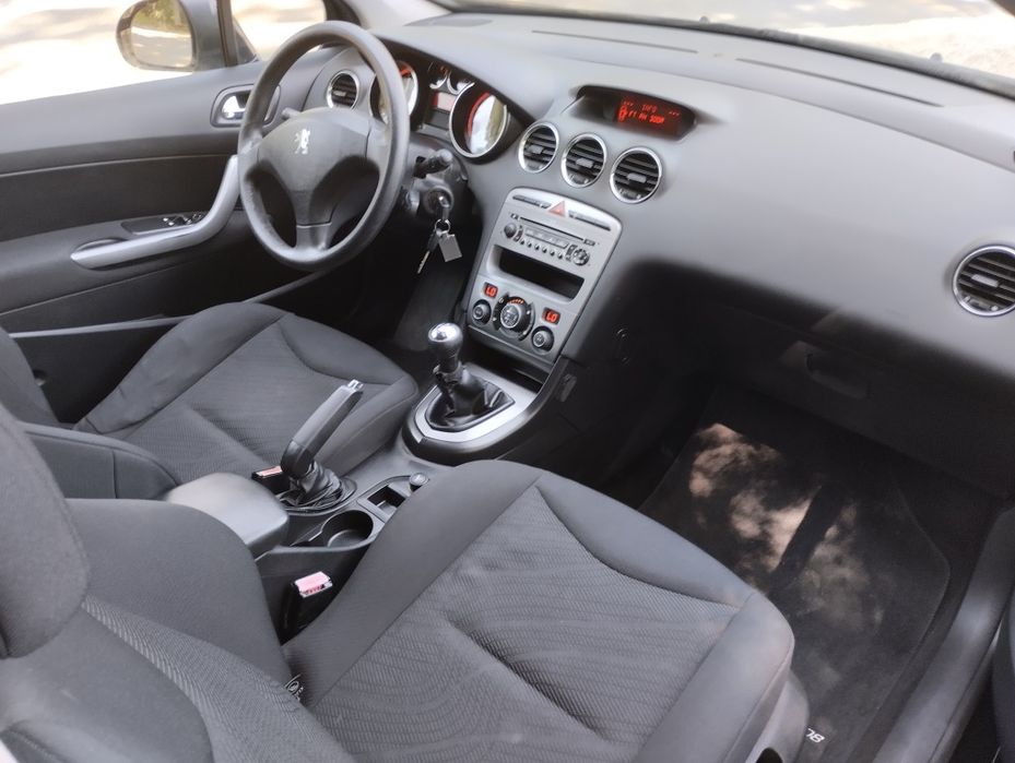 Peugeot 308 w ładnym stanie