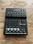 Mixer mackie mix 8
